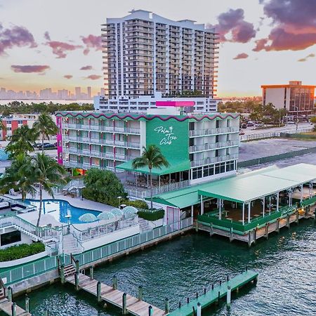 Palm Tree Club Miami Hotel North Bay Village Exterior photo